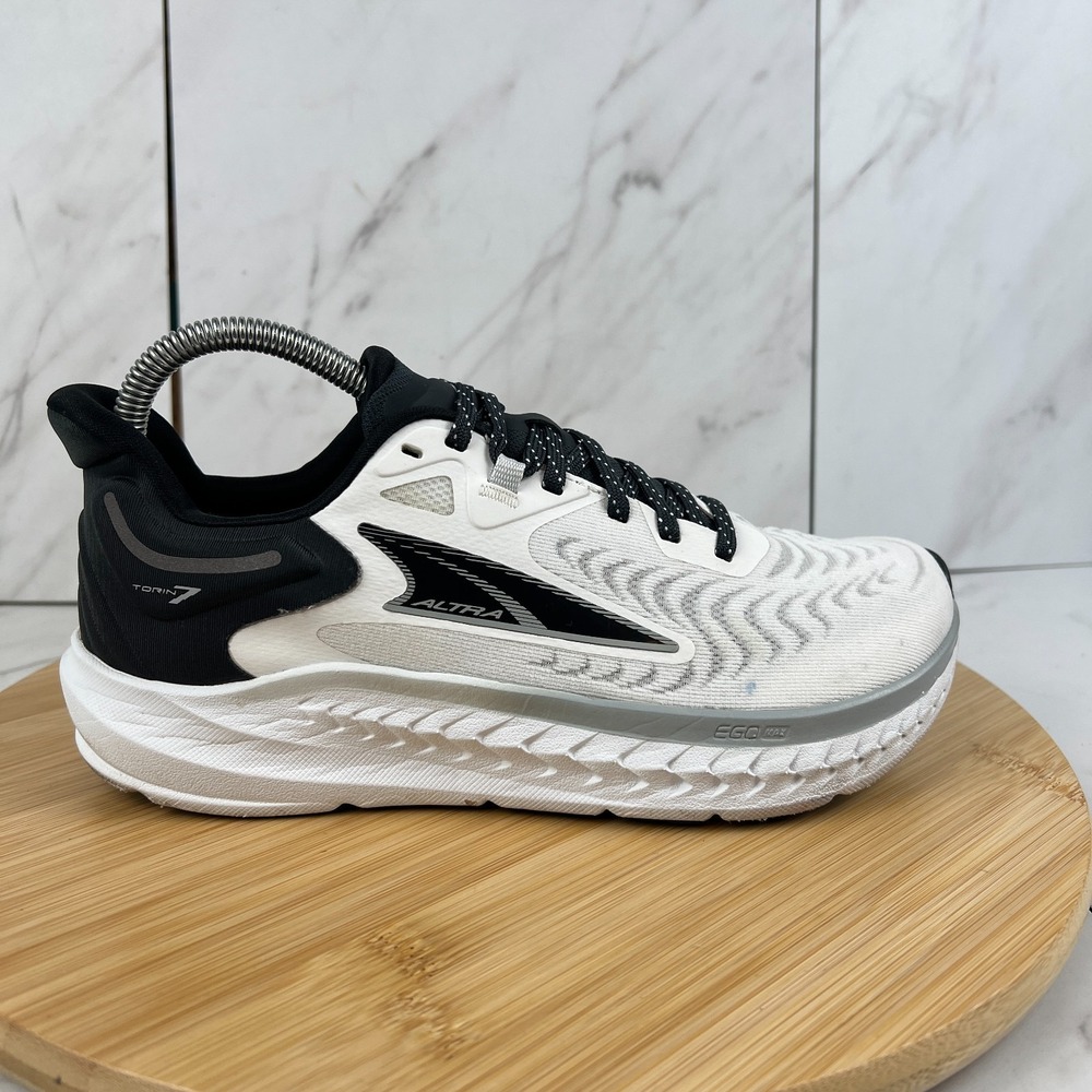Altra Torin 7 Womens Size 7.5 White Black Running Sneaker Shoes AL0A82CZ100
